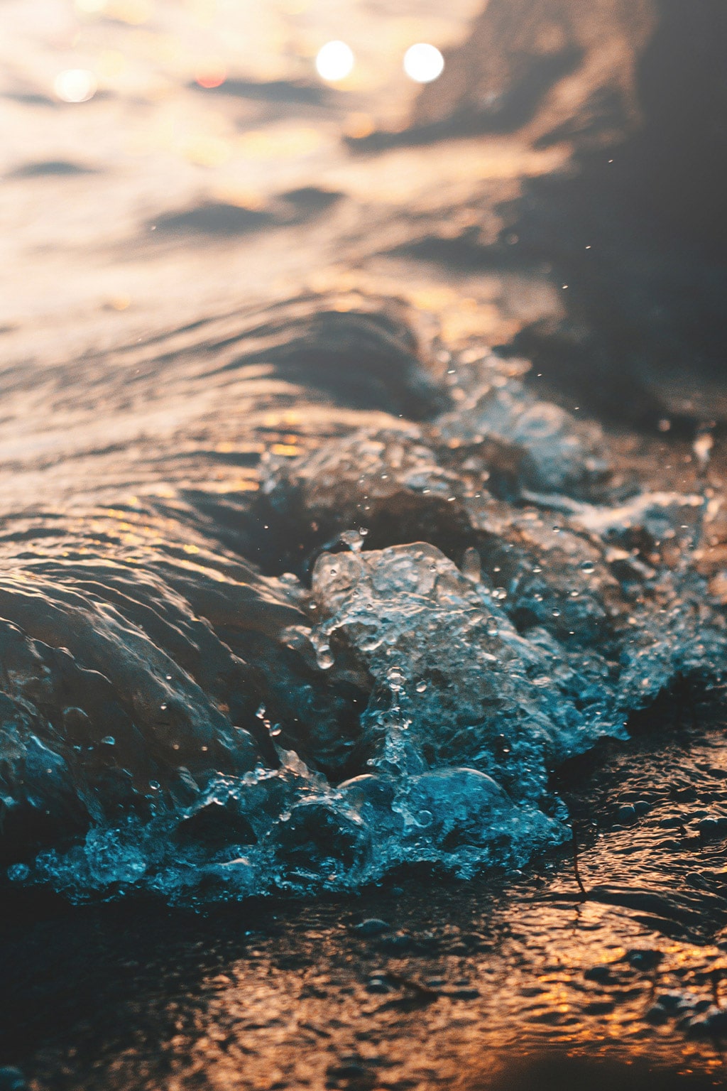 Siamo Aqua, e tutto ciò che vi si connette.